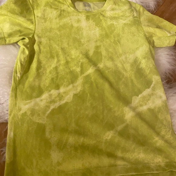 EUC Uniqlo X Peter Saville limited edition men’s active west shirt in SZ XS!!! - Picture 2 of 5